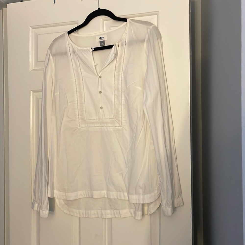 Women’s long sleeve white shirt